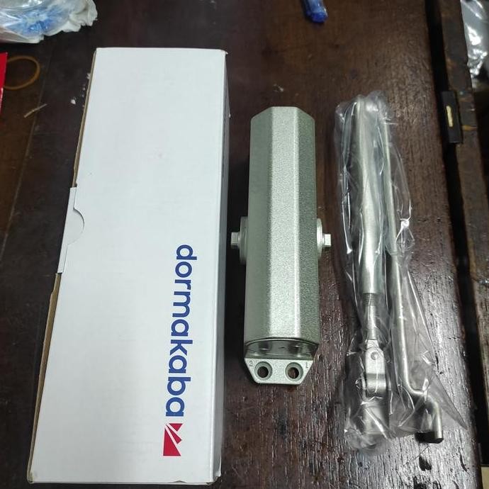 Door closer dorma ts 77