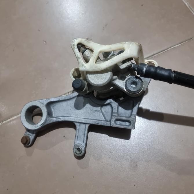 Kaliper cakram belakang rem Honda CRF 250 450 R X merk Nissin 1 Piston Original