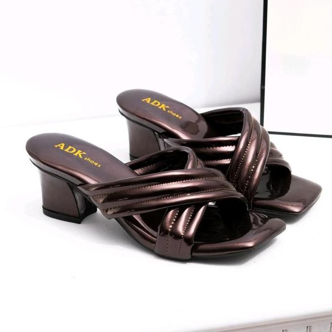 

LANGSUNG KIRIM sandal heels cantik 5cm jasmine silang premium Wanita Sendal Hitam CS