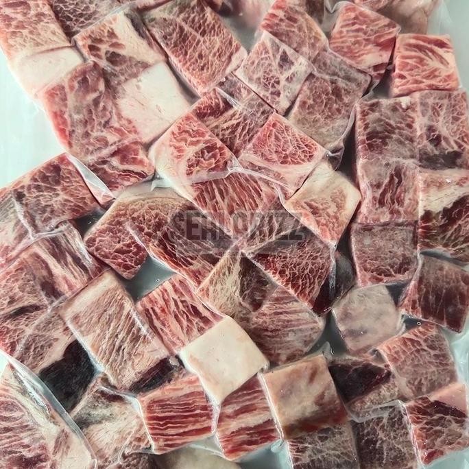 

JH8 Saikoro Wagyu Meltique Beef Cube 500gr Daging Sapi