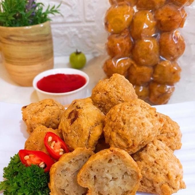 

Gorengan bulat frozen khas Malang + bumbu cocol pedas