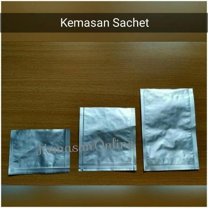 

Kemasan sachet Foil / Silver Kopi Bubuk, Sambal, Bawang Goreng 15gr
