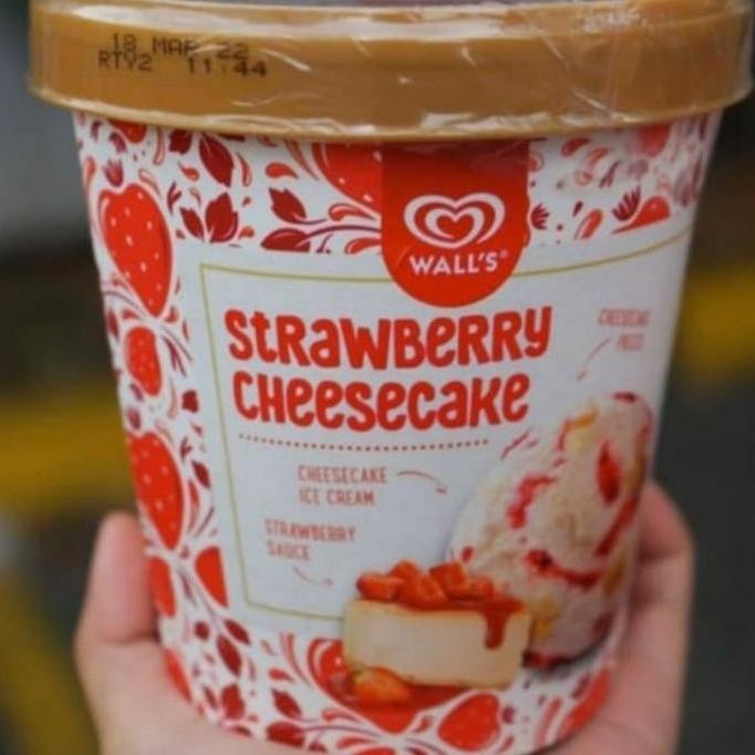 

best seller] Es Krim Walls strawberry cheesecake 750ML