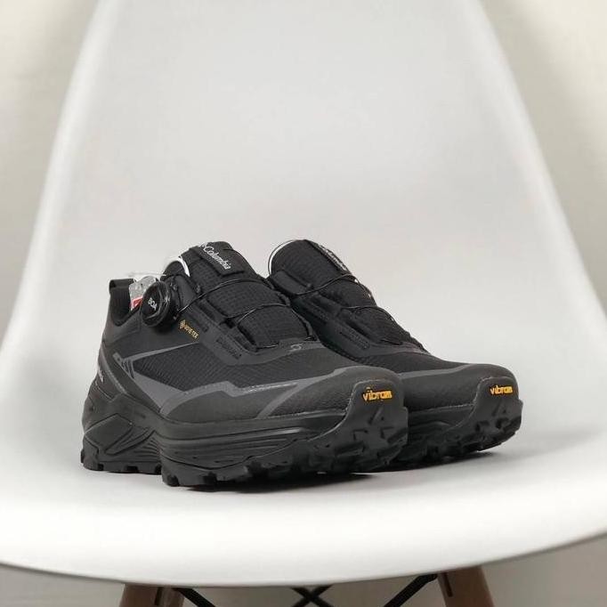 Promo Sepatu Hi Columbia Vitesse Outdry Boa Gtx Waterproof Black/Black