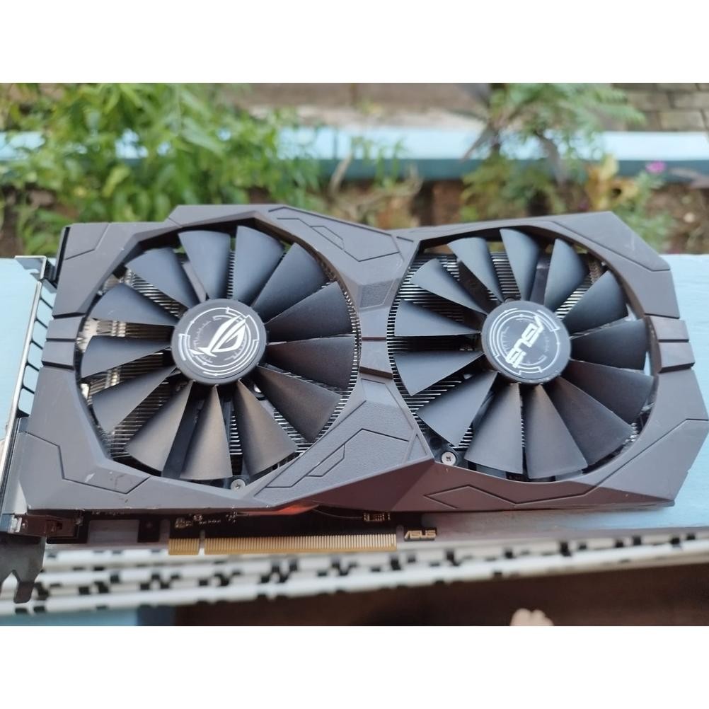 ASUS STRIX RX 580 8GB 256BIT  LIKE NEW