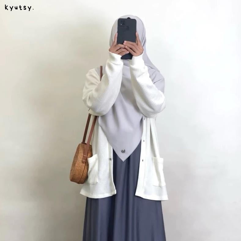 Elmina Raina Cardigan Outer Rajut Long Terbaru 2025 Simple Minimalis Putih Broken White Black Hitam 