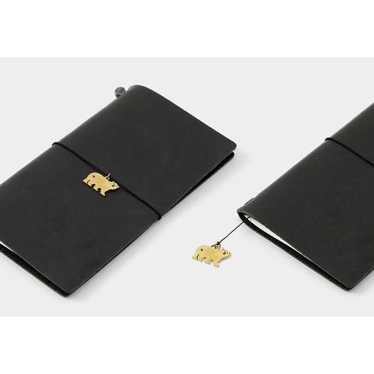 

Travelers Factory Winter Polar Bear Brass Charm / Badge / Leather Tag | Christmas Limited Edition Goods | Traveler'S Notebook Co