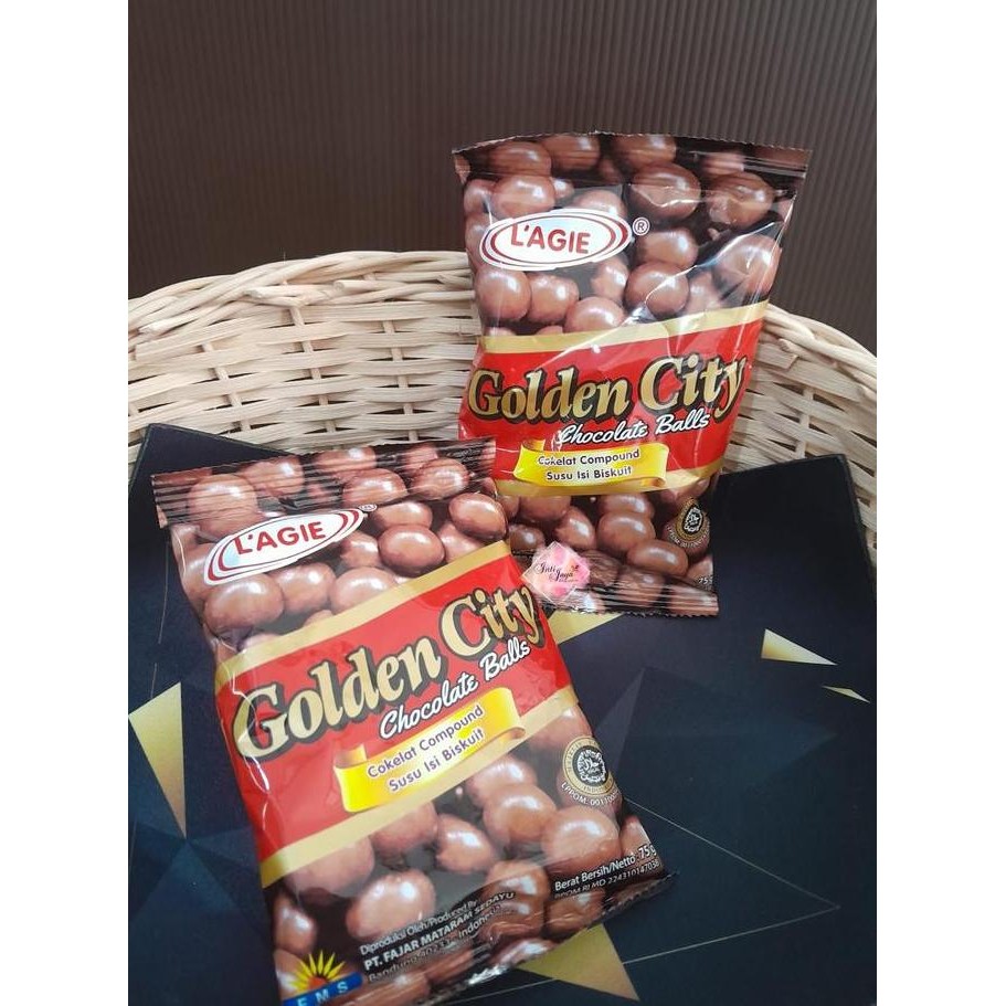 

Ready stock] Golden City Chocolate Balls 75 g