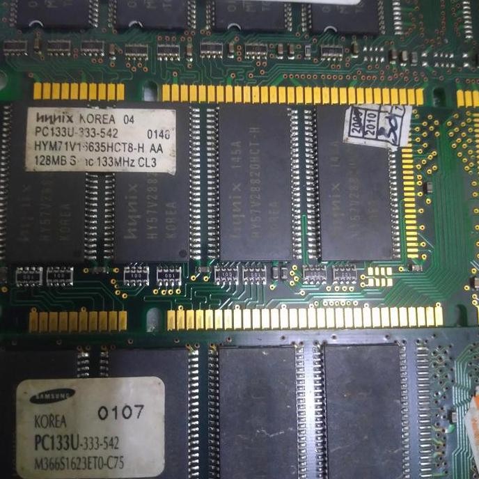 Sdram Pc 133U New Stok