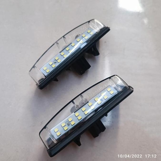 dua lampu plat nomer LED super bright vios limo gen 2 tahun 2007-2012