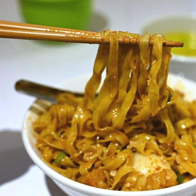 

Singapore Teow Chew Fishball Noodle (Ready To Cook) Meepok. Kualitas Terbaik Harga Termurah