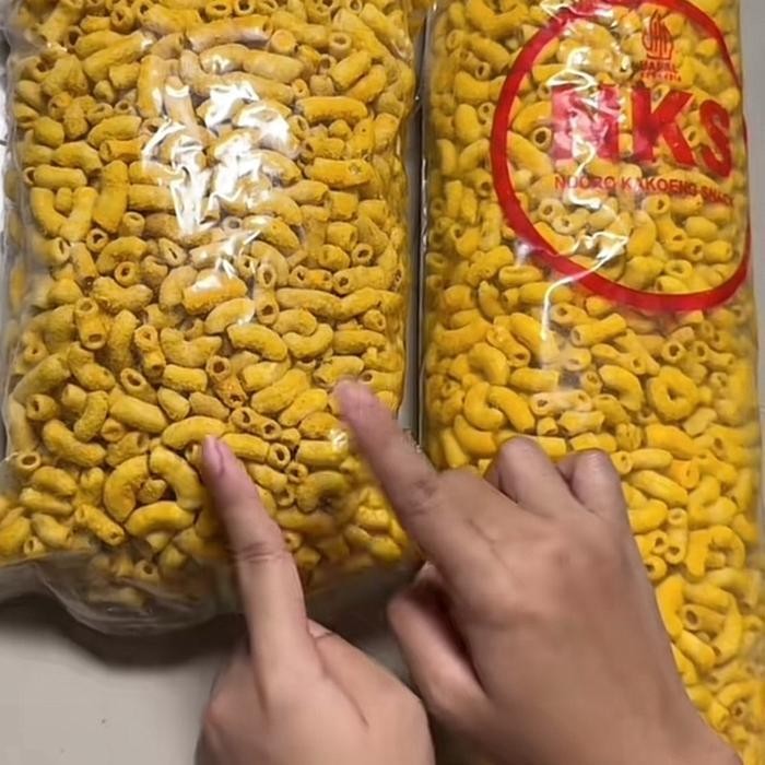 

Cri Makaroni Pipa Bantat Nks - Ns 1 Ball (1Kg) - Camilan Pedas & Nikmat Cemilan Food Snacks Makanan
