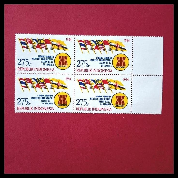 

HOT DEAL PRANGKO INDONESIA 1984. SIDANG TAHUNAN MENTERI LUAR NEGERI ASEAN KE 17 DI JAKARTA. BLOK-4. HARGA KAT. 200K !!!