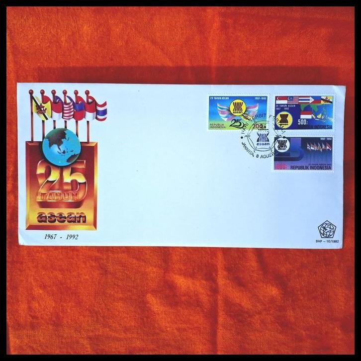 

DISKON PRANGKO INDONESIA. SHP 25 TAHUN ASEAN 8.8.1967 - 8.8.1992. HARGA KAT. 60K !!!