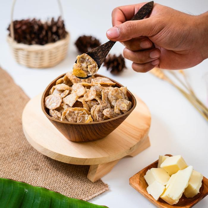 

Cri Keripik Pisang Lumer Coklat, Matcha, Strawberry, Tiramisu, White Chocolate Cemilan Makanan Snack Chips Cokelat 500Ml / 150G Murah