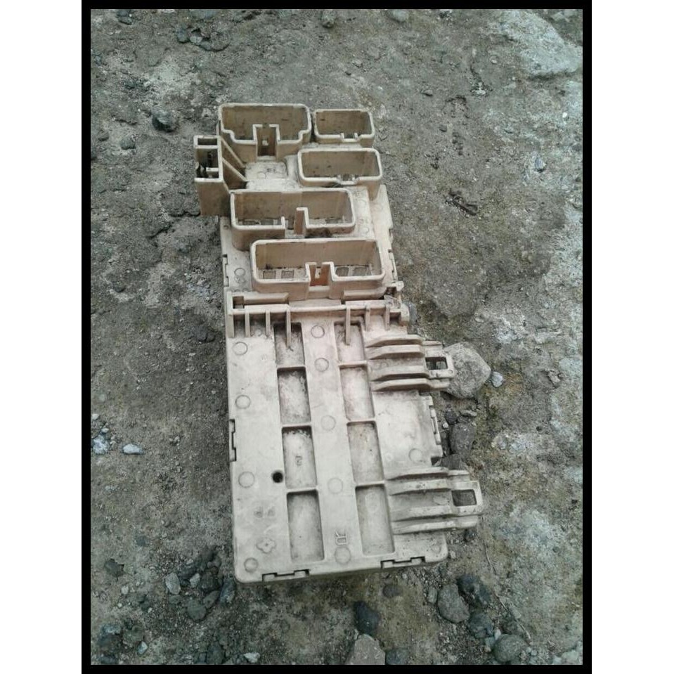 DISKON FUSE BOX SIKRING DALAM TOYOTA CORONA ABSOLUTE AT190 