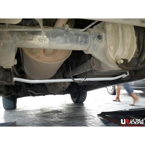 Aksesoris / Stabiliser / Rear lower bar ULTRA RACING Suzuki APV