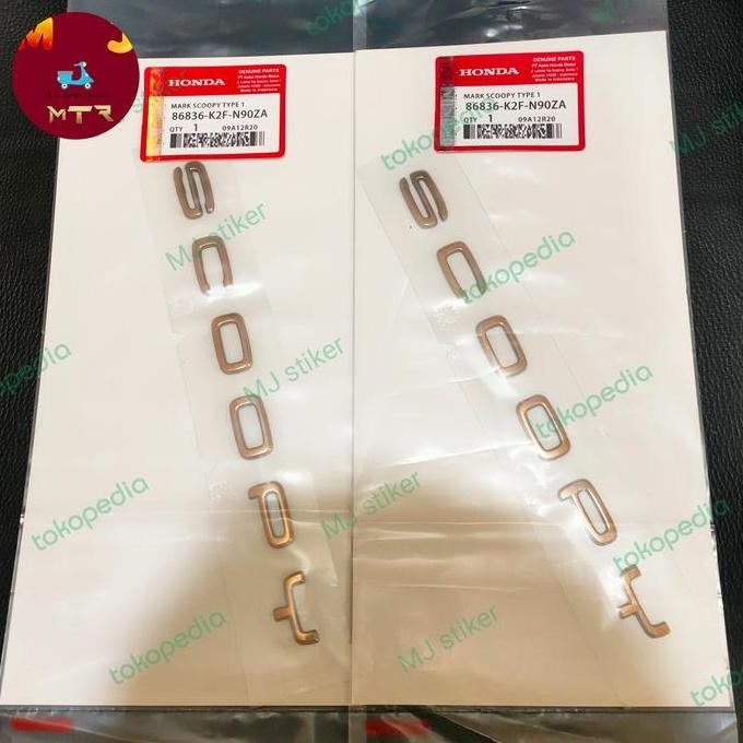 Emblem Scoopy Prestige type 1 Gold tahun 2022-2024 Original. 86836-K2F-N90ZA