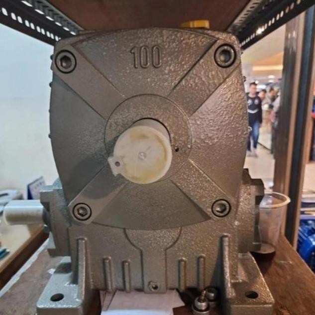 Gearbox WPA100 Gear Box WPA 100 Ratio 1 - 60 Speed Reducer