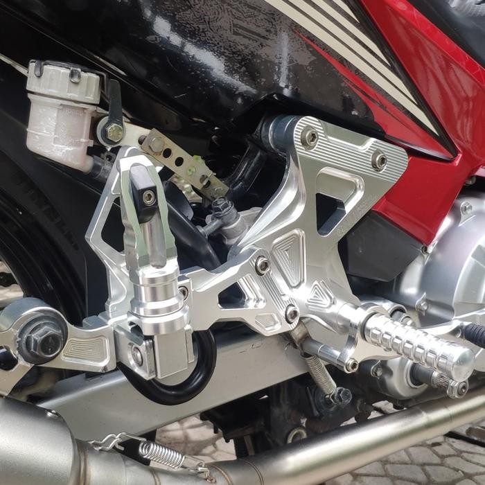 Footstep underbone nui set jupiter mx 135