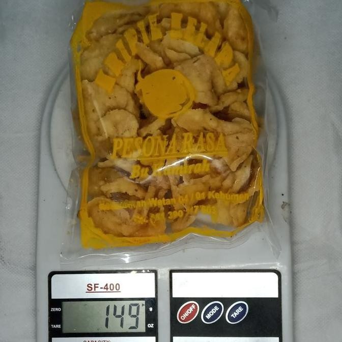 

Cemilan Keripik Kelapa Gurih Makanan Ringan Oleh-Oleh Kebumen Original 150 Gram