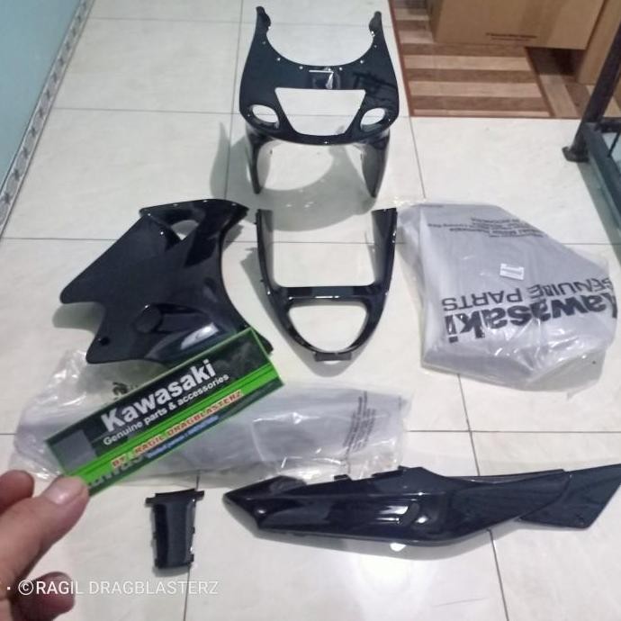 Full cover body set ninja rr old hitam orinal