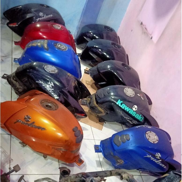 Tangki Tengki bajaj Pulsar 135 180ug3 ug4 200 220 orinal Normal(19 Liter)