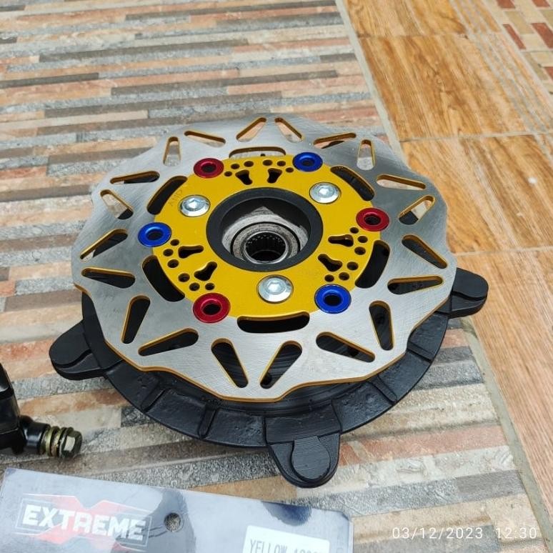 tromol cakram vespa excel kembang