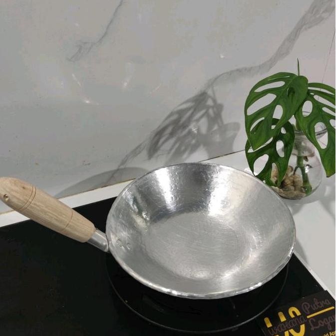 

wajan nasi goreng seblak sunduk 22 cm alumunium tempa anti karat anti lengket Alat Dapur Kitchenware Masak