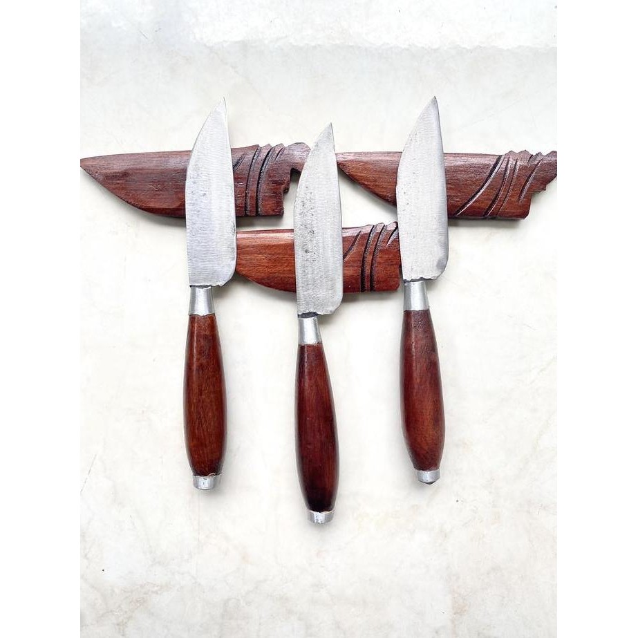 

Pisau Atau Tiuk Janur