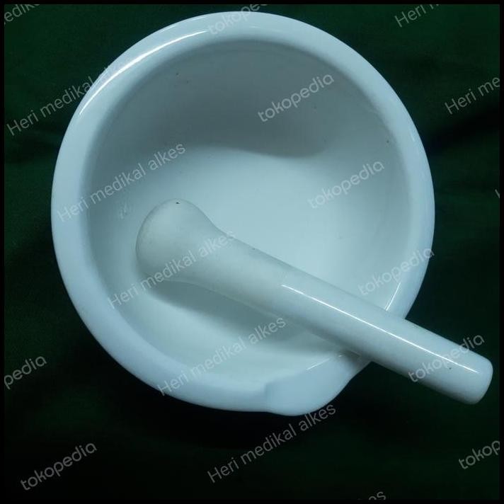 mortar penumbuk obat