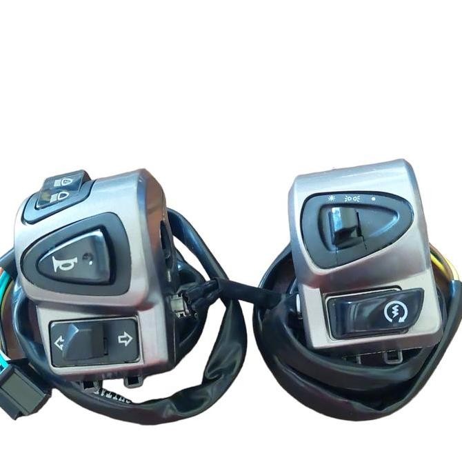 (Silver ) Saklar Kiri Kanan Scoopy Karbu - F1 Tombol Klakson On Off Lampu Stater Sein Dim Motorcycle