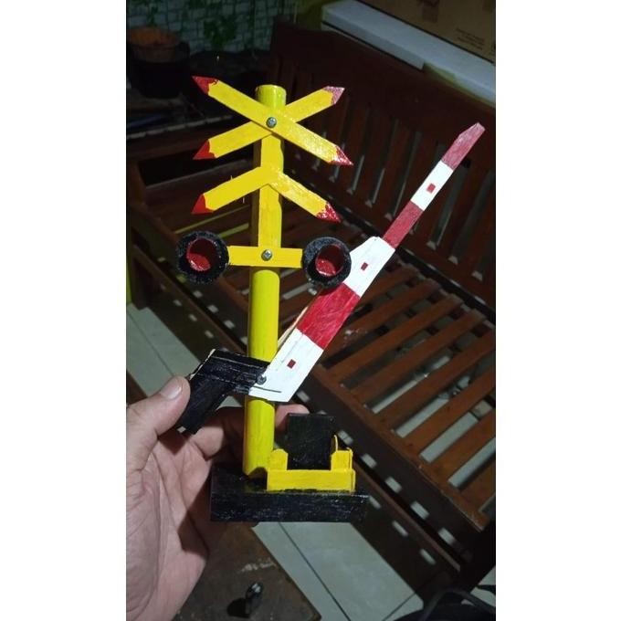 Mainan miniatur KAI Palang Pintu Kereta Api Indonesia Palang Sepur PS