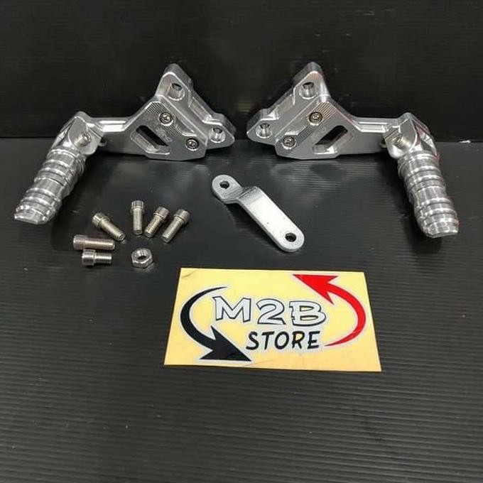 * Foot step belakang FULL CNC SATRIA FU MX KING NEW 135 SILVER PUTIH *