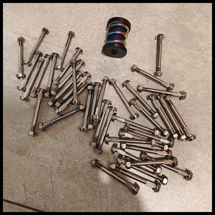 Baut rearshock TITANIUM silver bromptonN