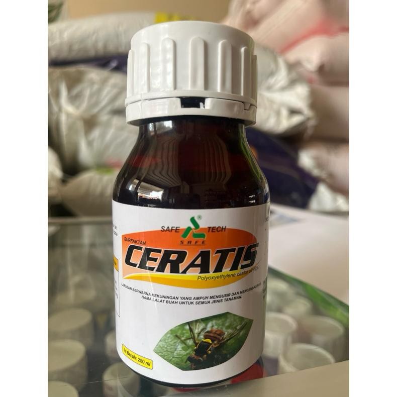Insektisida Pembasmi Lalat Buah Ceratis 250 ml