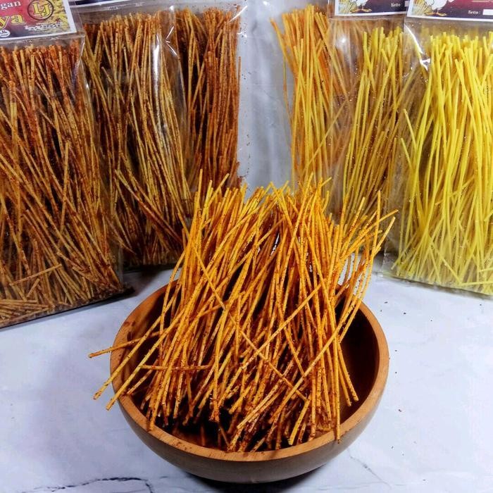 

Mie Lidi Mi Lidi Gurih Renyah Cemilan Snack Camilan Pedas Asin Lidian Gulung Ngemil Keripik