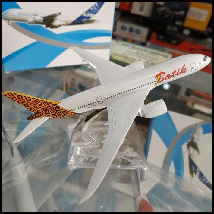 Diecast Model Pesawat Batik Air