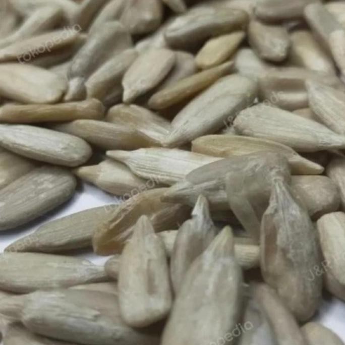 

Kuaci Biji Bunga Matahari Matang Roasted Sunflower Seed 500Gr