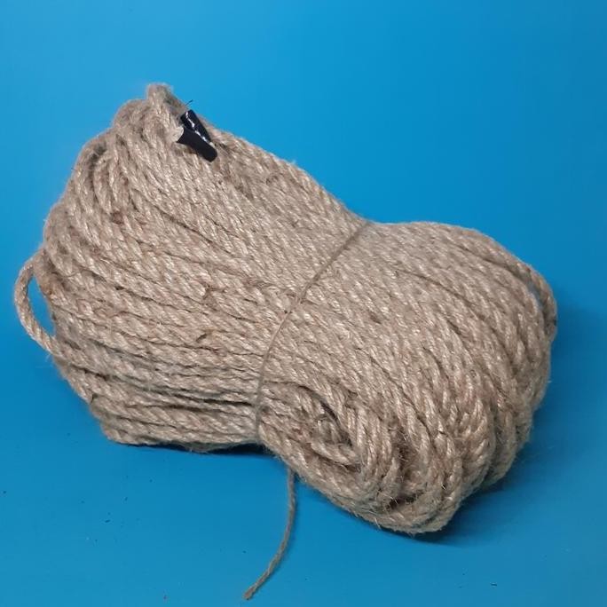 

Tali Tambang Goni Ukuran 8Mm Satu Roll 60 Meter