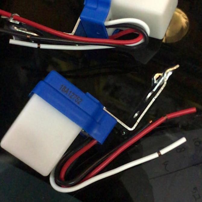 foto sel photocel otomatis cahaya fotosel cahaya lampu jalan pju