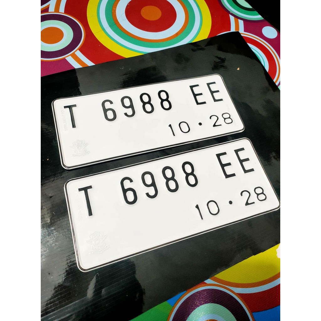 2 pcs plat motor warna putih berlogo asli Samsat bahan tebal