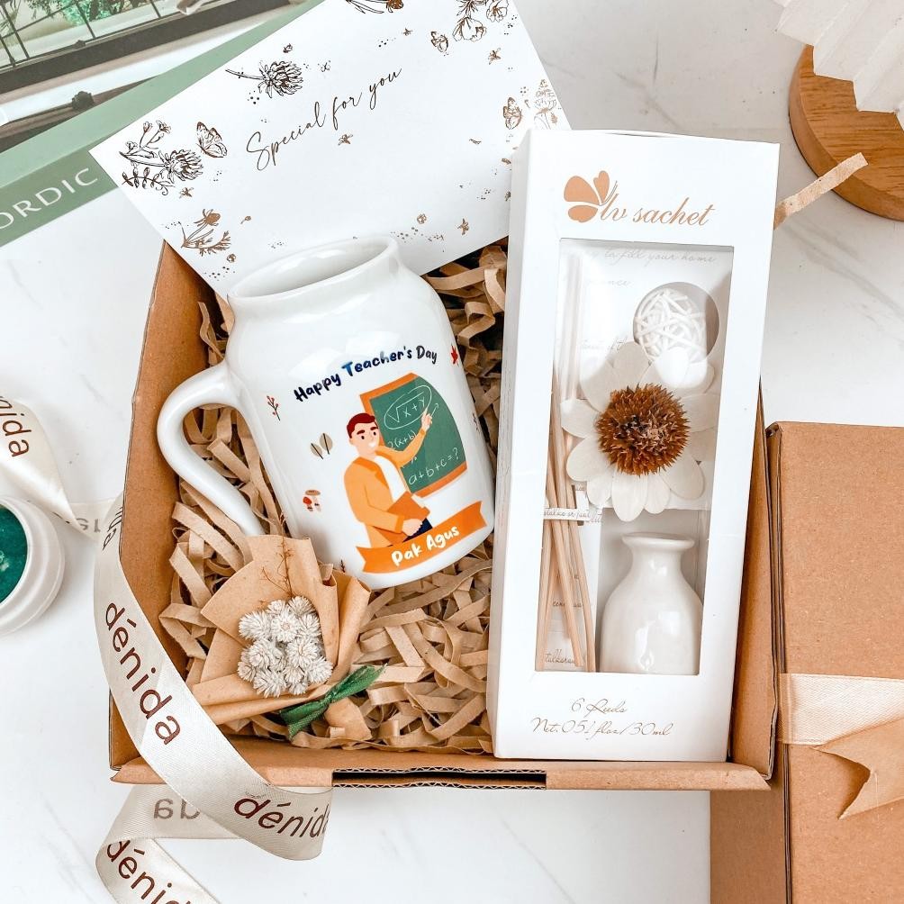 

Denida - Kado Hari Guru Custom Teachers Day Hadiah Unik Hampers Kado Bermanfaat Nugi