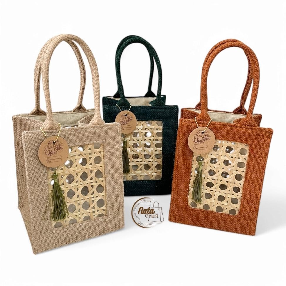 

Tas Hampers Goni Bambu Isi 3 Toples Kue Tas Kado Tas Souvenir Nugi