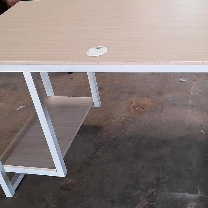 meja cpu komputer / Meja gaming /Meja belajar