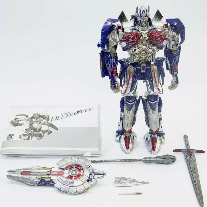 UT-R02 Challenger Unique Toys aka Optimus Prime Transformers