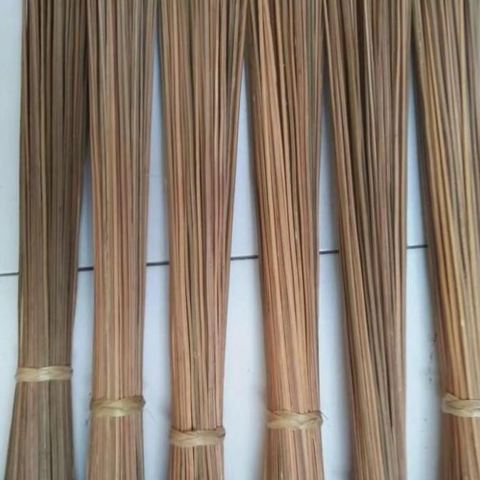 Sapu lidi Daun aren kering / kawung