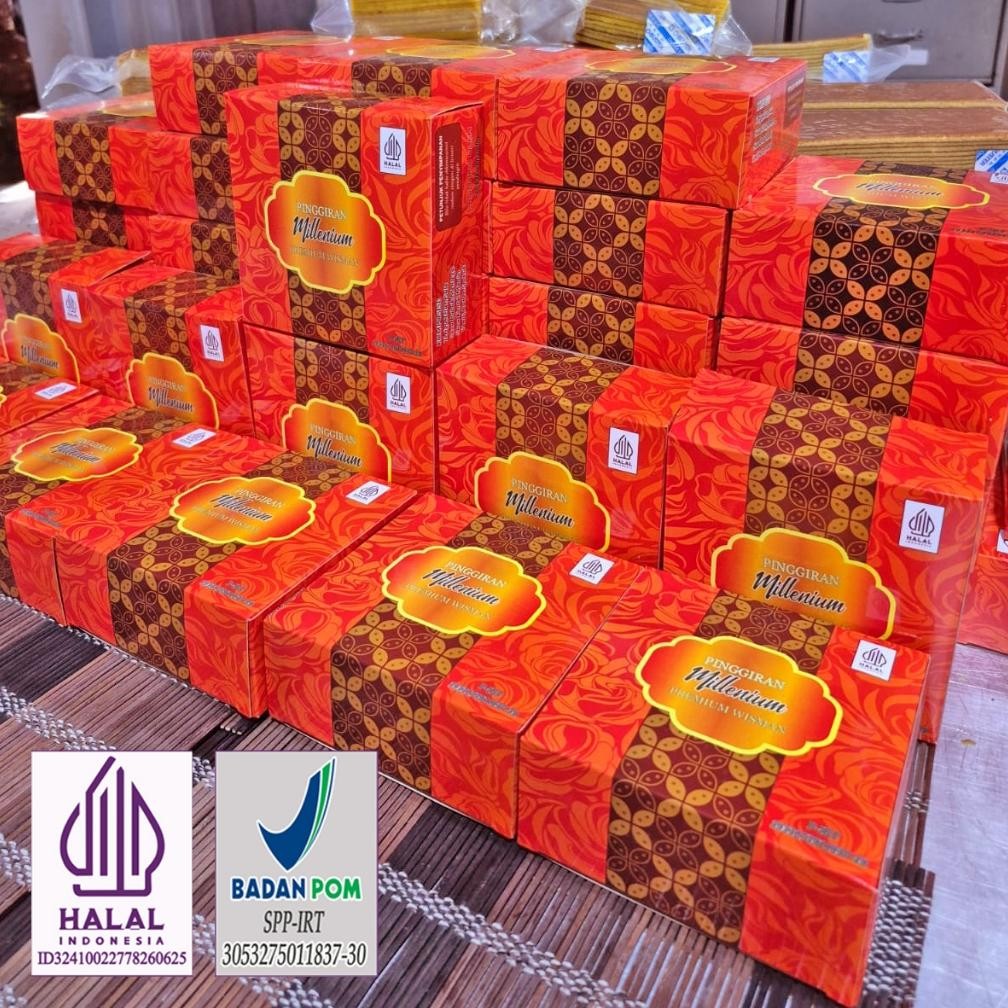 

M-4 Pinggiran Kue Lapis Legit Wisman 250 Gram M-4