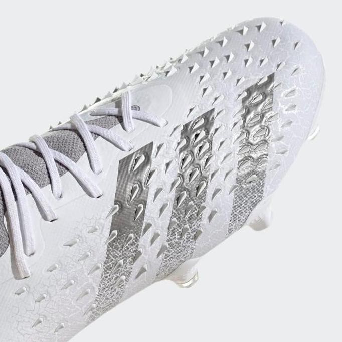 Sepatu Bola Adidas Predator Freak .1 L FG Original Terlaris