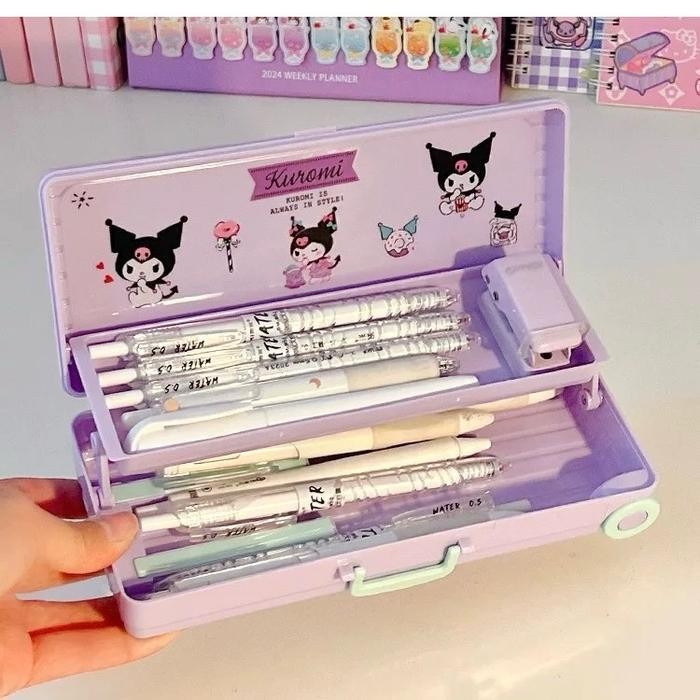 

SWG FREE STIKER Kotak Pensil Koper Tempat Pensil Roda Tarik Kotak Pensil Tarik 2 Tingkat Kotak Pensil Karakter Model Koper sekolah anak Stationery Tulis Plastik Alat